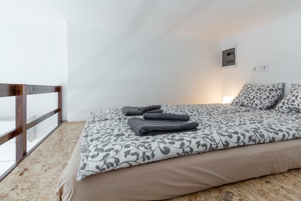 Flexible Selfcheckins 13 & 14 - Le Petit & Le Grand Zagreb - Centre - New - Apartments Repinc Eksteriør bilde