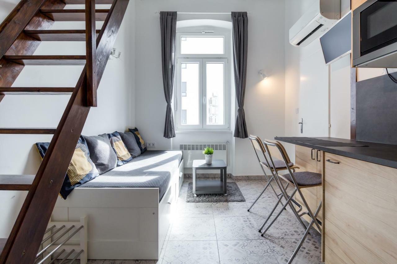 Flexible Selfcheckins 13 & 14 - Le Petit & Le Grand Zagreb - Centre - New - Apartments Repinc Eksteriør bilde